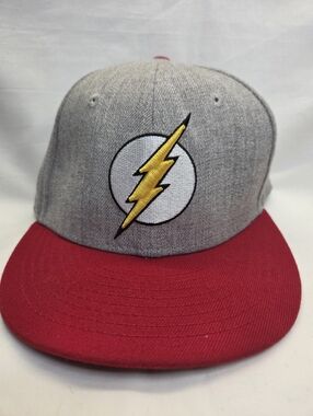 DC Comics Flash Youth Size Hat NEW